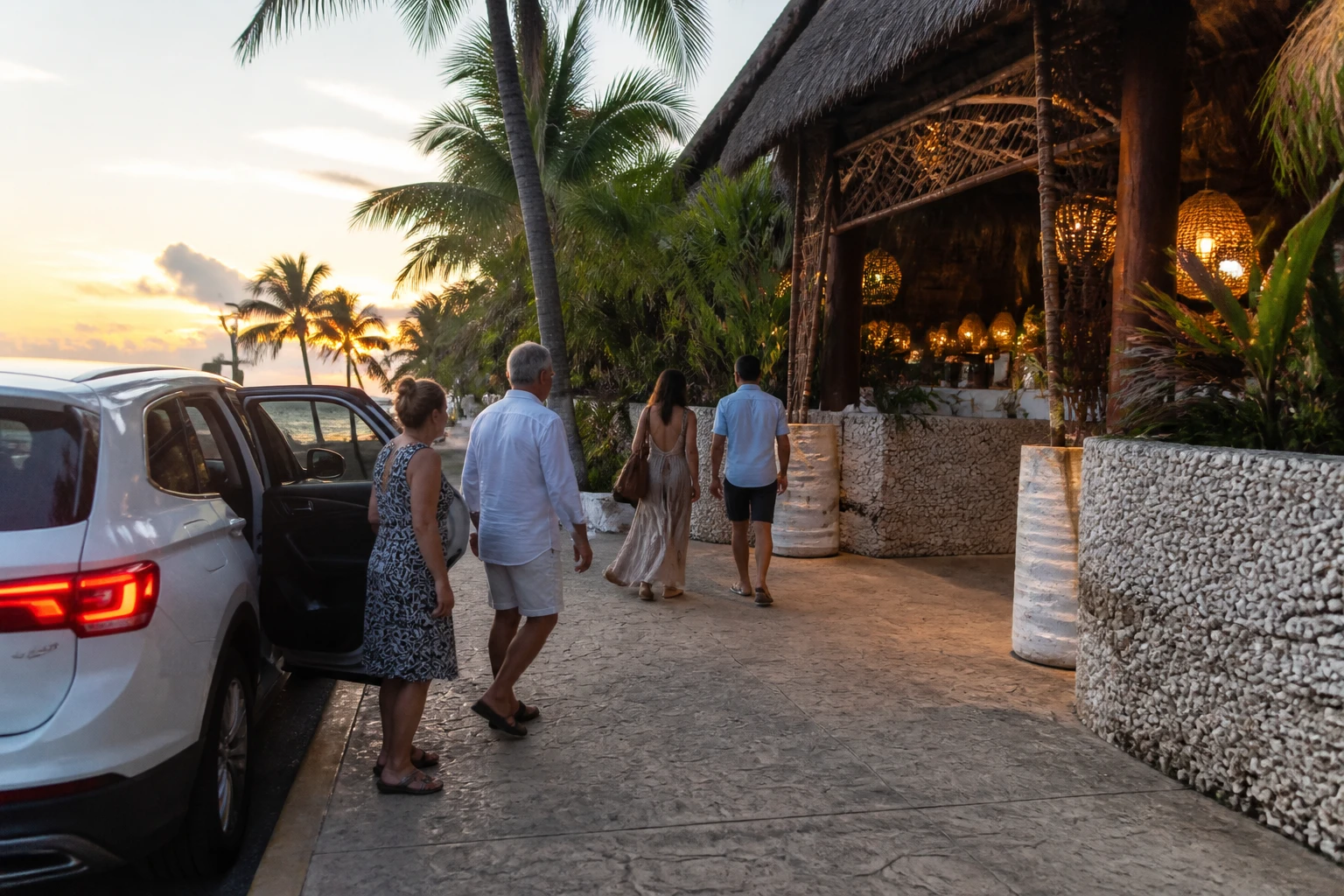 Travelers arriving at a restaurant in Cozumel